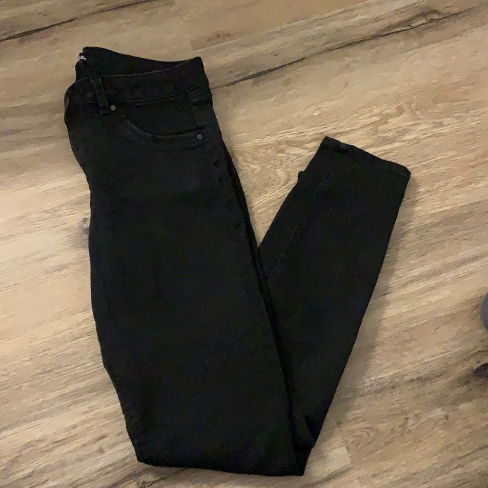 Black Skinny Jeans